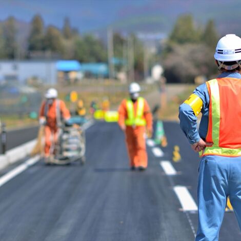 道路工事の現場監督_R